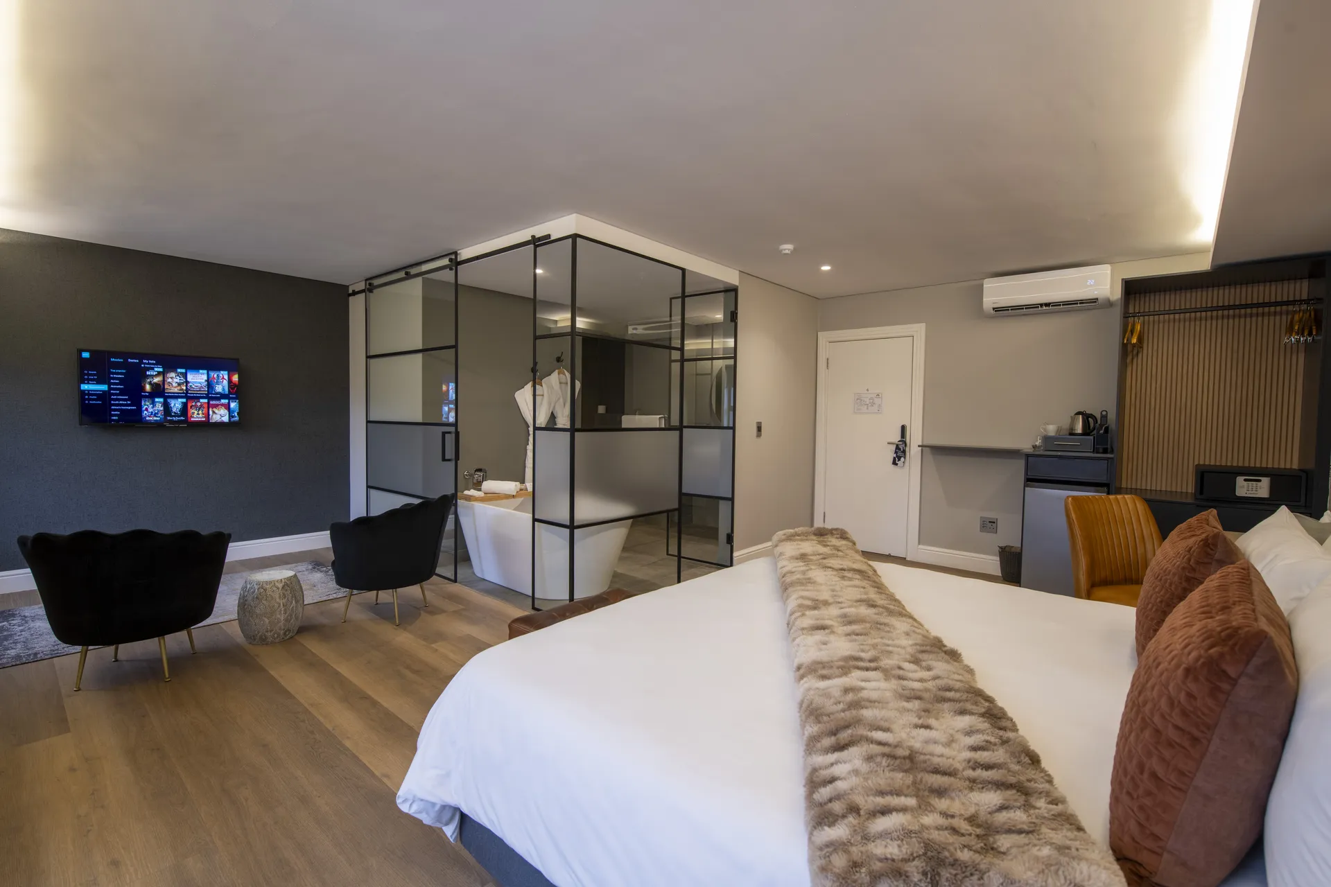 The Hawthorn Boutique Hotel Deluxe Rooms Gallery 1 The Hawthorn Boutique Hotel Deluxe Rooms Gallery 1